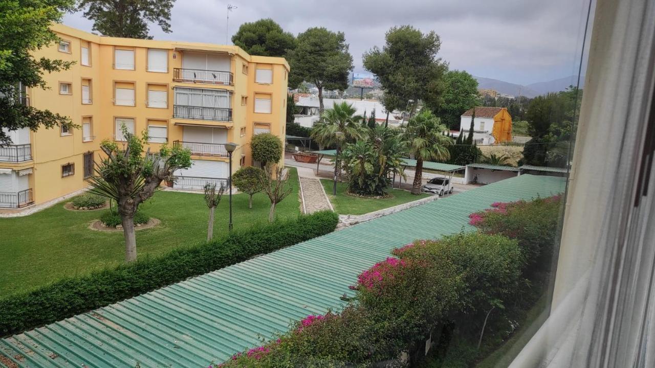 Casa Cachita 2-Confortable Estudio A Pie De Playa Эстепона Экстерьер фото