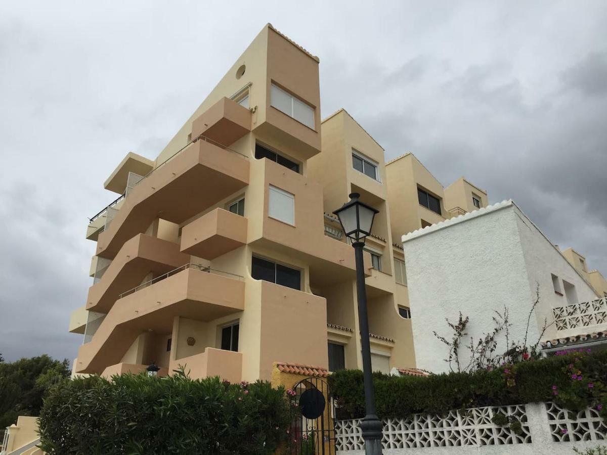 Casa Cachita 2-Confortable Estudio A Pie De Playa Эстепона Экстерьер фото