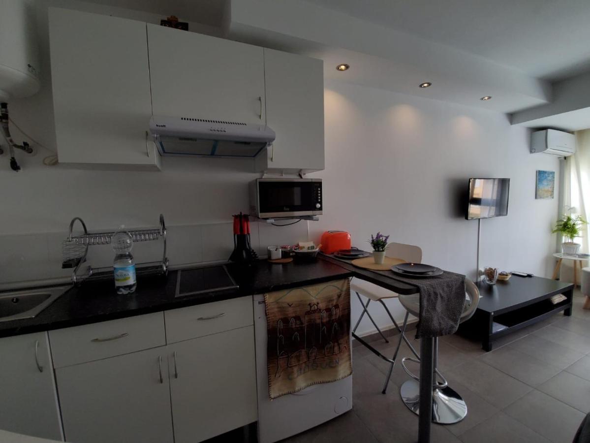 Casa Cachita 2-Confortable Estudio A Pie De Playa Эстепона Экстерьер фото